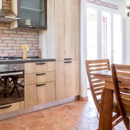 Easylife - - Di Charme Con Parcheggio