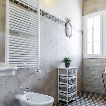 Easylife - - Di Charme Con Parcheggio Vila *